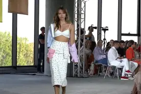 KATYA SILCHENKO 2019时装秀（2）视频封面