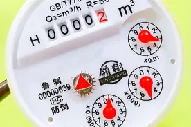 水电工不会抄表怎么办？只要弄懂了精确度，水表和电表都能看得懂视频封面