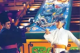 重重疑点！香港海上皇宫沉海背后有阴谋？旅游界：促政府跟进调查视频封面