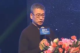白岩松：美国发达的原因是，吸纳了全球的优秀人才视频封面
