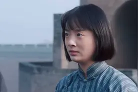 白鹿原：黑娃带人抄郭举人家，看到他的新媳妇，顿时心生怜悯视频封面