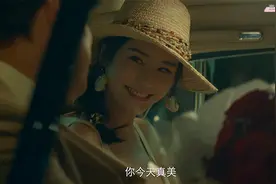 电影：新任晶女郎邱意浓，这身高这颜值，王晶导演眼光真不错呀视频封面
