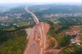 四川：资潼高速公路正在建设，全长约110公里通成都天府国际机场视频封面