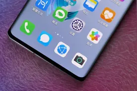 为什么华为Mate 40Pro换屏价比售价八千的iPhone 12Pro还要贵？视频封面