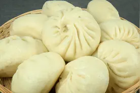 肉包子不会蒸？面点师教你，肉馅紧致成团，包子个个松软不塌陷视频封面
