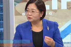 如何缓解失眠，专家教你按摩耳穴，轻松入睡视频封面
