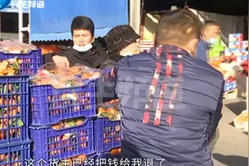 男子进砂糖橘出售，结果却货不对板，剥开橘子一看当场傻眼……视频封面