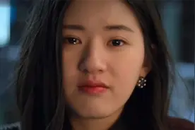 这首《爱到最后就是痛》涓子/王天昊/杨语莲演唱，歌曲伤感又凄美视频封面