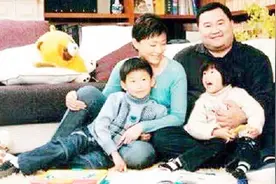 杨澜一家四口曝光，女儿长相随爸爸，23岁儿子完美继承杨澜优点！视频封面