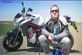 老款春风CF Moto 650NK国外测评！视频封面