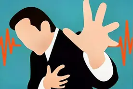 左胸像针扎一样疼几秒，是心脏的问题？看了医生的分析，就知道了视频封面