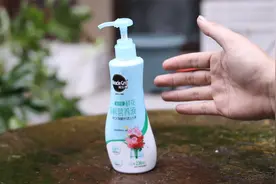 怎么让鲜花开放得更久？园艺师教你，用鲜花保鲜液，能再多开15天