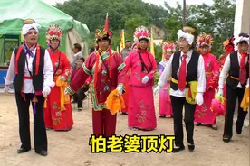 天水农村庙会耍社火，小曲《怕老婆顶灯》，表演真不错视频封面