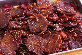 趁猪肉便宜买5斤里脊肉，做冷吃猪肉片，麻辣鲜香和吃牛肉干一样