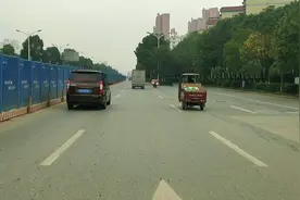 岳阳中心城区有哪些主干道在施工呢？跟着我的镜头去看看吧视频封面