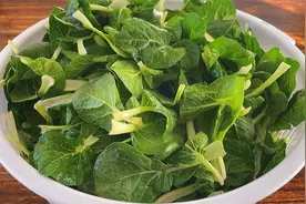 蒸青菜，这做法比直接炒着吃，美味翻倍，学会后三天两头吃不腻视频封面