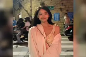 爆笑视频合集：女朋友爱拍照是什么体验？