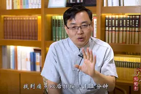 经常右肩痛的人，牢记2个穴位，每天揉按5分钟，肩膀越来越轻松视频封面