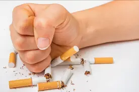 高血压的你还在抽烟吗？抽烟对血压影响有多大？医生告诉你视频封面