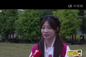 广西南宁：56岁保安吉他弹唱《海阔天空》走红 有梦想谁都了不起视频封面