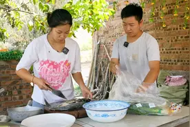 老公回家说店子停工了，燕子做了一盘清蒸花鲢，色香味俱全视频封面