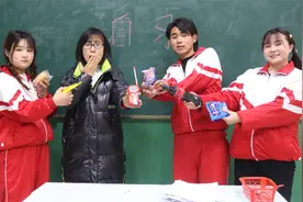 老师不能说上课两个字，否则就会触发警报，学生的套路防不胜防视频封面