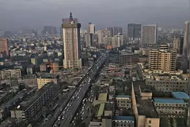 重污染天气橙色预警！2月4日起成都限行时间调整视频封面