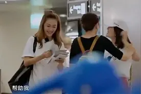 娜姐实力模仿莉莎，消魂的椅子舞徒弟大勋一脸懵，爆笑全场视频封面