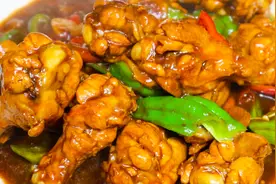 鸡腿自从学会这做法，孩子隔三差五就要吃，软烂入味，真解馋！视频封面