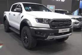 2022款福特小猛禽Raptor静态体验，太帅气了！视频封面