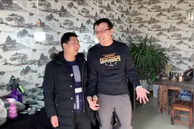 陕西阿军火了，粉丝从哈尔滨千里迢迢来新疆且末，就是为了见一面视频封面