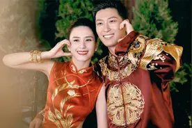 羞羞脸！何超莲闺蜜夸窦骁语出惊人，网友：赘婿果然有一技之长视频封面