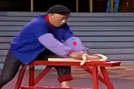 经典小品：《木工奇遇记》，赵四一个道具逗翻全场，爆笑！视频封面