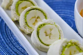 亲子美食推荐：牛油果香蕉卷，10分钟就能搞定的营养早餐视频封面