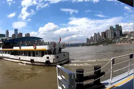 重庆朝天门码头“水上公交”，坐渡轮5块钱，带大家全程走一遍视频封面