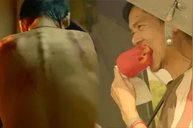彭于晏生吃彩椒暴瘦32斤，为拍新片《热带往事》瘦到脊椎骨凸起视频封面