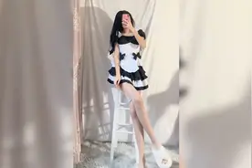 给女朋友买了套女仆装，不来想让她穿着搞卫生，没想到我草率1