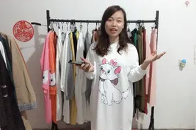 单身老妹处对象兴奋那样，八辈子没见过男人？搞的像花痴一样视频封面