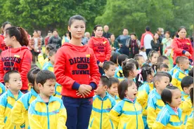 为啥有人说“娶妻不娶护士，幼师，银行女”？难道是职业歧视？视频封面