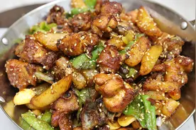 干锅鸡块的家常做法，鸡肉外焦里嫩，酱香味浓郁，麻辣干香吃过瘾视频封面