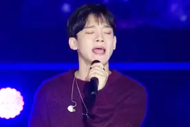 EXO“金钟大”现场演唱传唱曲！旋律响起场下粉丝掌声雷动视频封面