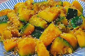 贝贝南瓜这样做太好吃了，给肉都不换，粉糯香甜，全家老少都喜欢视频封面