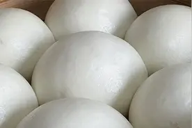 手把手教你蒸馒头的秘诀，个个白白胖胖，蓬松柔软，不塌陷不回缩视频封面