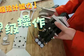 国外牛人从手稿设计到成品制作一台6轴机器人并加入视觉功能 牛！视频封面
