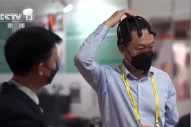 中央经济工作会议解读 专家：扩大内需要加快培育完整内需体系视频封面