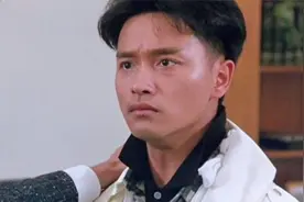 《让一切随风》的曲子源自日本，粤语版黄霑填词，经典好听有韵味视频封面