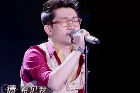 歌手金志文吉他弹唱，改编励志歌曲串烧，太给力了