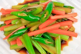 芹菜就要这样腌，调料配方比例详细，家常土方法，爽口开胃很过瘾视频封面