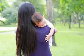 婴儿乘大巴车需购买车票？全国多个车站回应