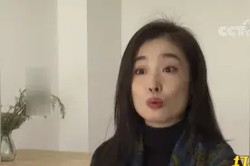 “取快递女子被造谣出轨”最新后续：网络诽谤，追究刑责|24小时视频封面